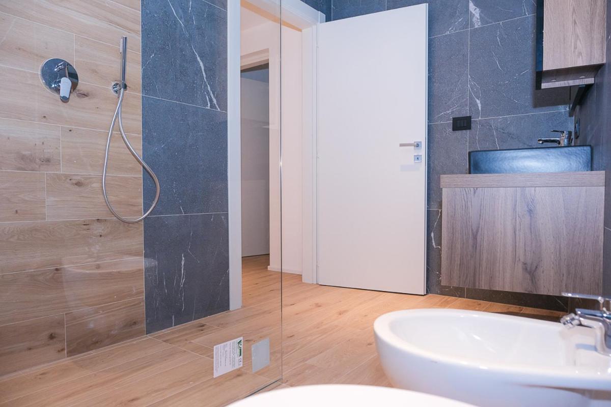 Nuovo Residence Al Lago - Levico ليفيكو ترمي المظهر الخارجي الصورة